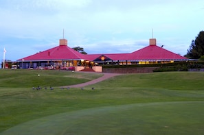 Exterior - Club Wyndham Port Stephens (Salamander Bay)
