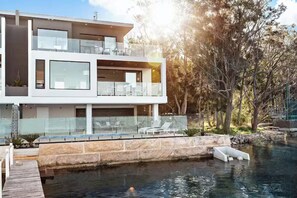 Exterior - Luxury Villas Clare De Lune Waterfront (with pool) (Central Coast)