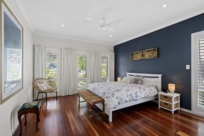 5 bedrooms