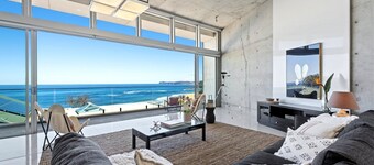 Luxury Villas Bluewater at Forresters (w/ heated rooftop spa)