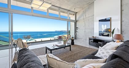 Luxury Villas Bluewater at Forresters (w/ heated rooftop spa)