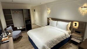 Unclassified image, 3 of 34, button - Prime Bosphorus (Istanbul)
