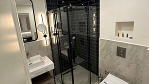 Bathroom | Shower, rainfall showerhead, hair dryer, slippers - Prime Bosphorus (Istanbul)
