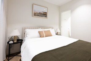 3 多间卧室、熨斗/熨衣板、WiFi、床单