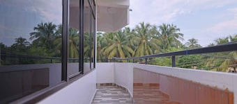 HOTEL CYRIL
