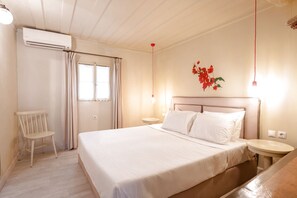 1 bedroom, iron/ironing board, travel cot, WiFi