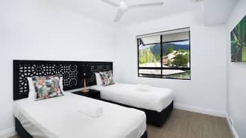 Apartment, 3 Bedrooms, Ground Floor | 3 bedrooms