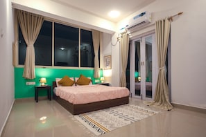 Classic Room With Sitout | Blackout drapes, rollaway beds, free WiFi, bed sheets - Woodpegger By The Beach (Mandrem)