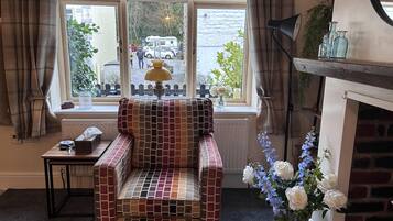 Cottage | Area keluarga | TV dan perapian