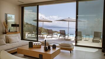 Luxury Villa | Living area | Flat-screen TV