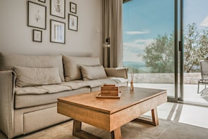 Luxury Villa | Living area | Flat-screen TV - Saphira Nissaki by WhiteDream Villas (Corfu)