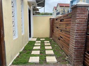 Property grounds - A new small house  (Bali)