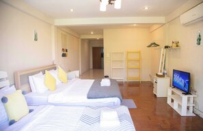 Executive Triple Room | Desk, free WiFi, bed sheets - Hello Host (Chiang Mai)