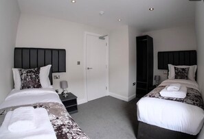 ตู้นิรภัยในห้องพัก, ห้องพักตกแต่งอย่างมีเอกลักษณ์, ตกแต่งพิเศษโดยเฉพาะ