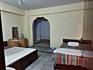 Habitación Deluxe doble, vistas a la montaña | Sistema de insonorización y wifi gratis