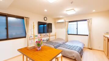 3 bedrooms, iron/ironing board, travel crib, WiFi