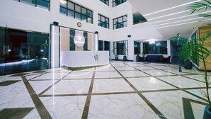 Reception - Hotel Cn windsor (Chikkamagaluru)
