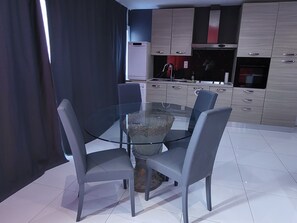 Dining - Playa 4 a Solo 3 min - Apartamento en Castelldefels (les botigues de sitges)