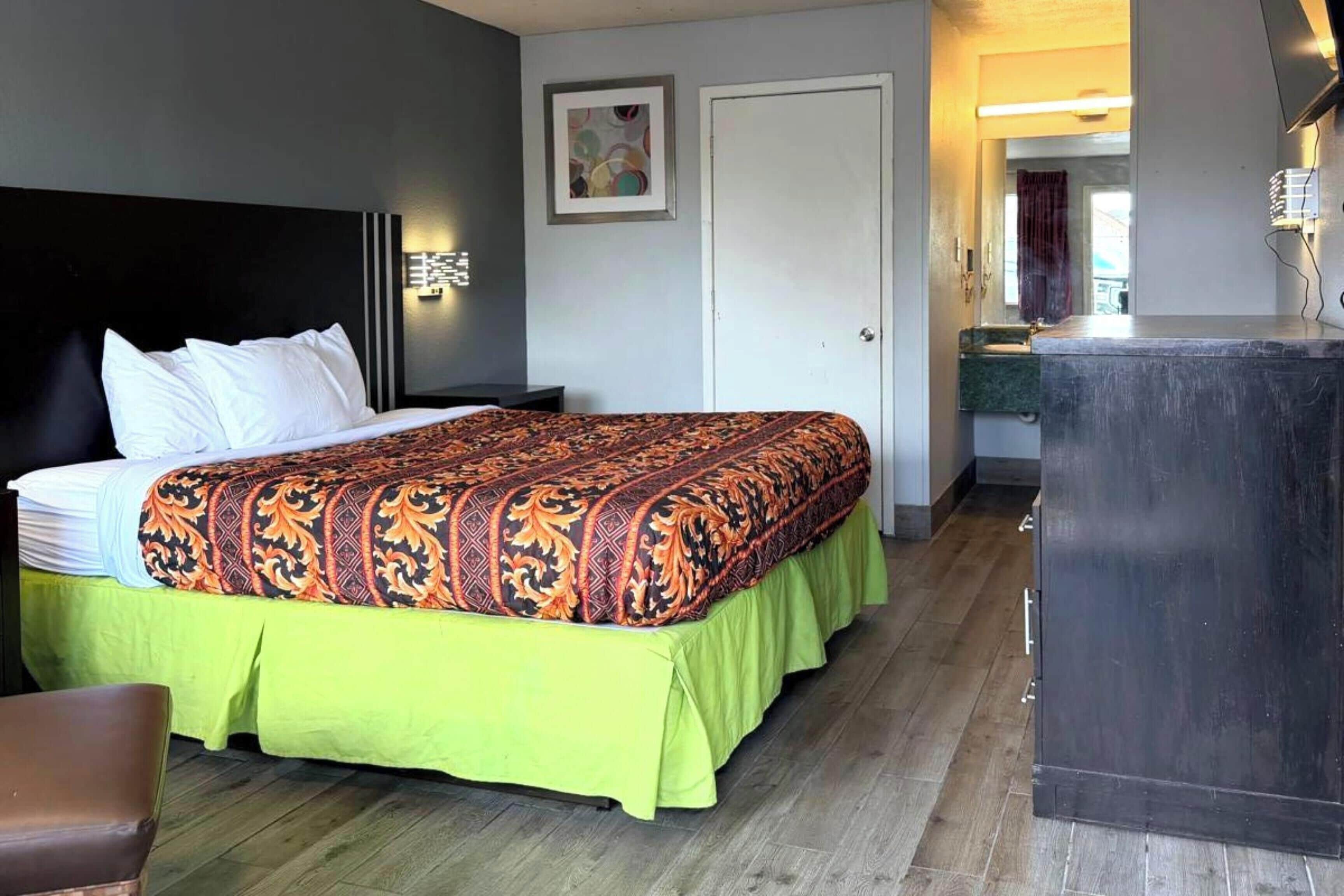 Chambre, 1 très grand lit, non-fumeur