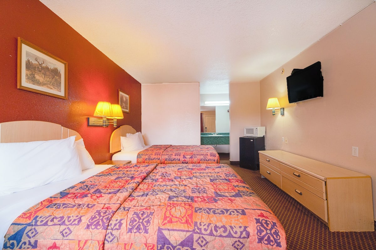 Room, 2 Queen Beds | Desk, free WiFi, bed sheets