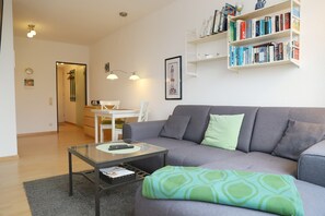 Fernseher, Stereoanlage