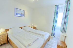 2 室のベッドルーム、WiFi (無料)