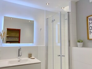 تجهيزات دش، مجففات شعر