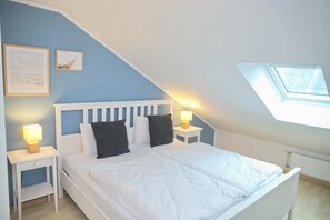 2 bedrooms, desk, free WiFi