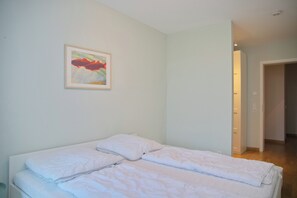 2 habitaciones, tabla de planchar con plancha y wifi gratis 