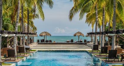 Stylish Quiet Breathtaking Laguna Views Pool