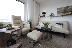 Fernseher, Stereoanlage