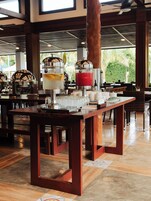 Free daily full breakfast