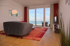 テレビ、ステレオ