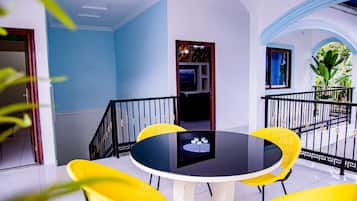 Apartment | Terrace/patio