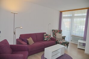 Fernseher, Stereoanlage