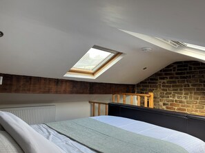 1 多间卧室、办公桌、熨斗/熨衣板、免费 WiFi