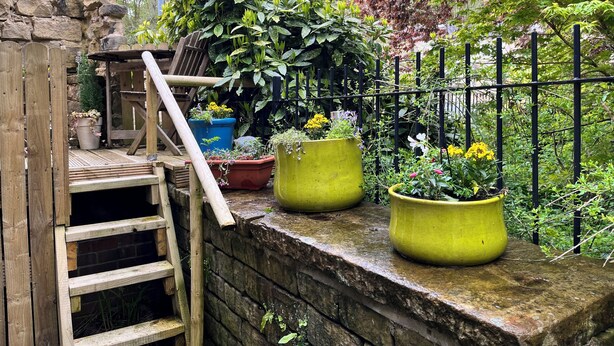 Property grounds - Royd Villas,Spacious &Quiet,Log Burner,Patio & TV bed in Centre of Hebden Bridge (Hebden Bridge)