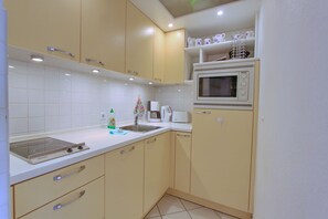 Fridge, microwave, stovetop, dishwasher - Grömitz-center II App. 34 Inkl. Wlan (Grömitz)