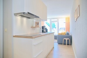 Fridge, microwave, oven, stovetop - Haus Belvedere App. 22 Wlan Inkl (Grömitz)