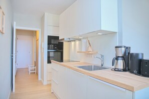 Fridge, microwave, oven, stovetop - Haus Belvedere App. 22 Wlan Inkl (Grömitz)