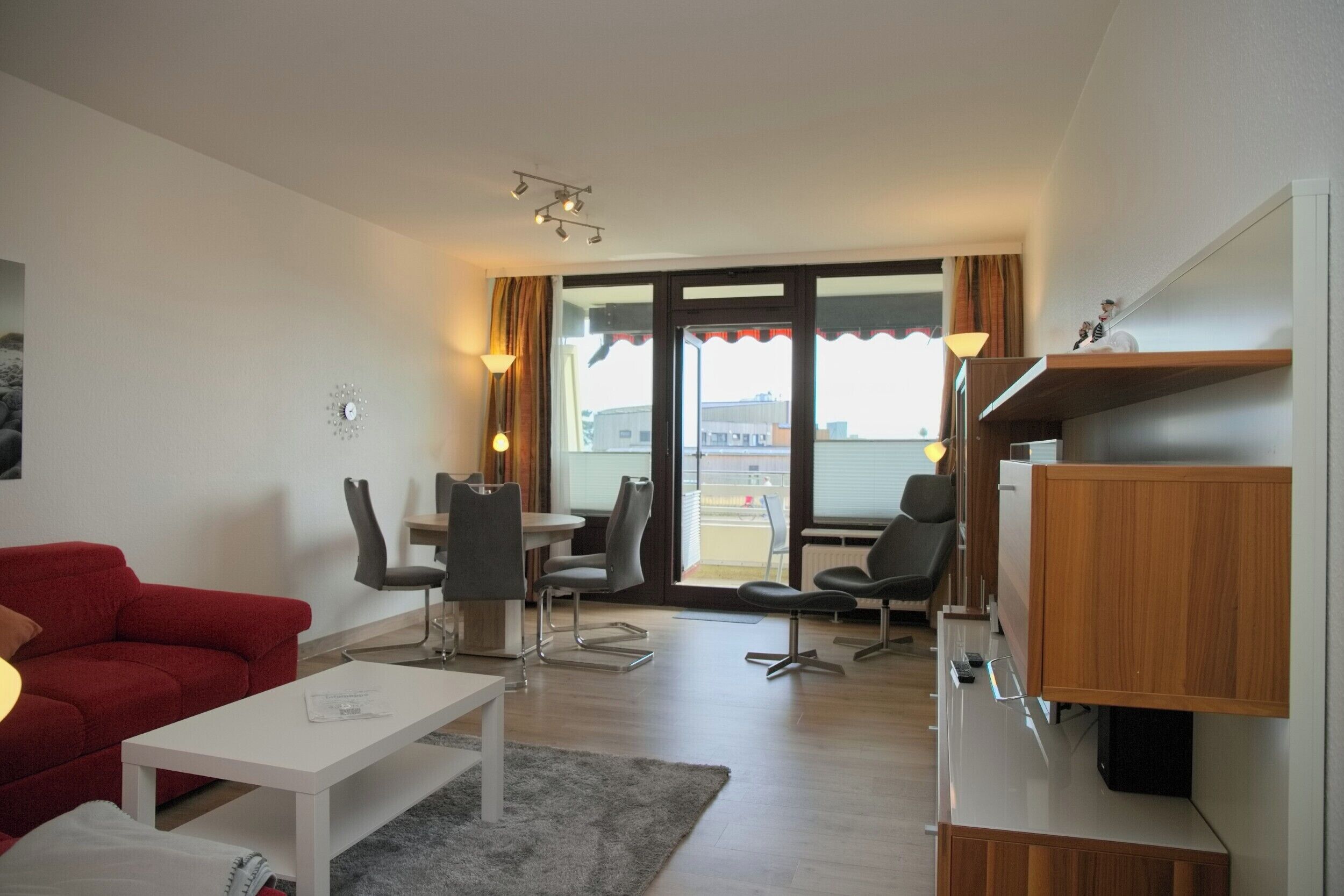 Fernseher, Stereoanlage