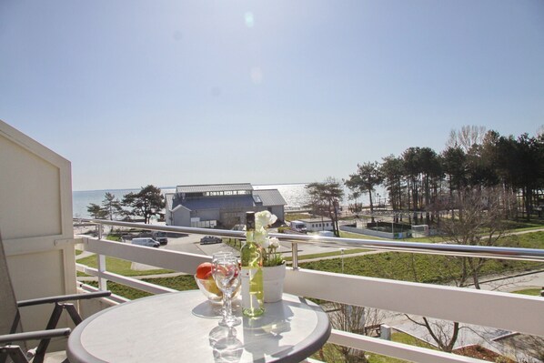 Outdoor dining - Haus Belvedere App. 65 (Grömitz)