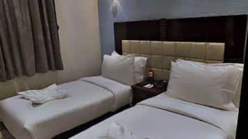 Standard Twin Room | Free WiFi, bed sheets