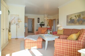 Televisión, reproductor de DVD y estéreo 