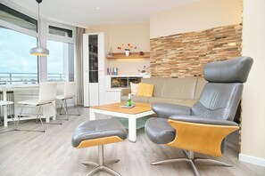 TV, DVD-spiller og stereoanlegg