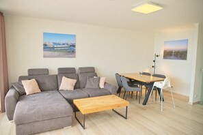 Fernseher, Stereoanlage