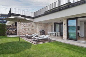 Outdoor dining - Linde Villa am Wörthersee mit Privatem Strand (Maria Wörth)