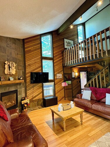 Snowshoe 2B- Navajo Ski In/Out Family Getaway