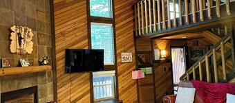 Snowshoe 2B- Navajo Ski In/Out Family Getaway