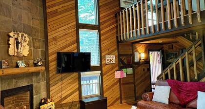 Snowshoe 2B- Navajo Ski In/Out Family Getaway